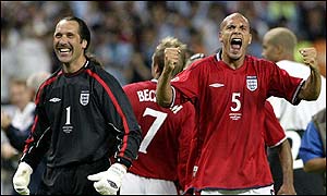 England's David Seaman and Rio Ferdinand celebrate a famous win over Argentina